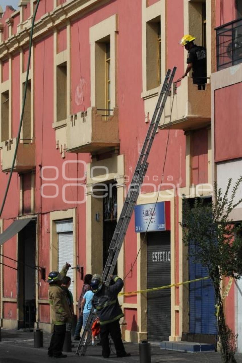 SE DERRUMBA TECHO DE DEPARTAMENTO EN EL CARMEN