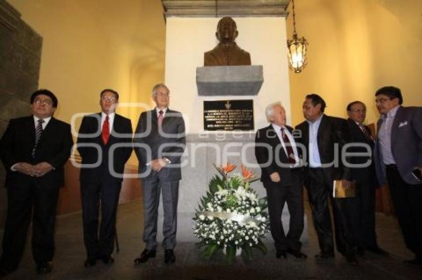 BARTLETT EN  HOMENAJE A BENITO JUAREZ