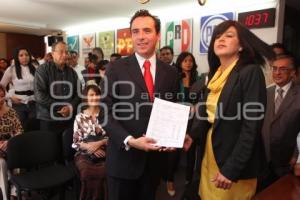 PABLO FERNÁNDEZ DEL CAMPO SE REGISTRA COMO CANDIDATO