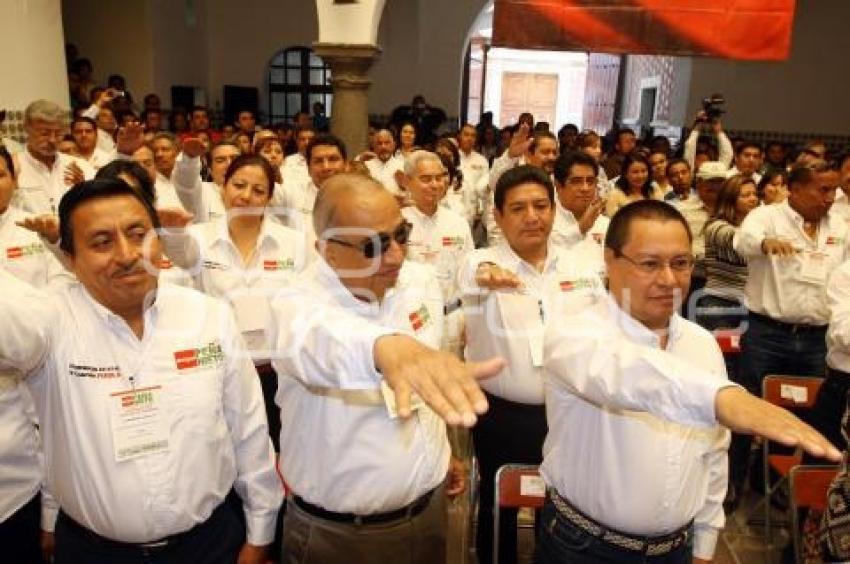 PROTESTA COORDINACIÓN ESTATAL DE LA CAMPAÑA DE EPN EN PUEBLA