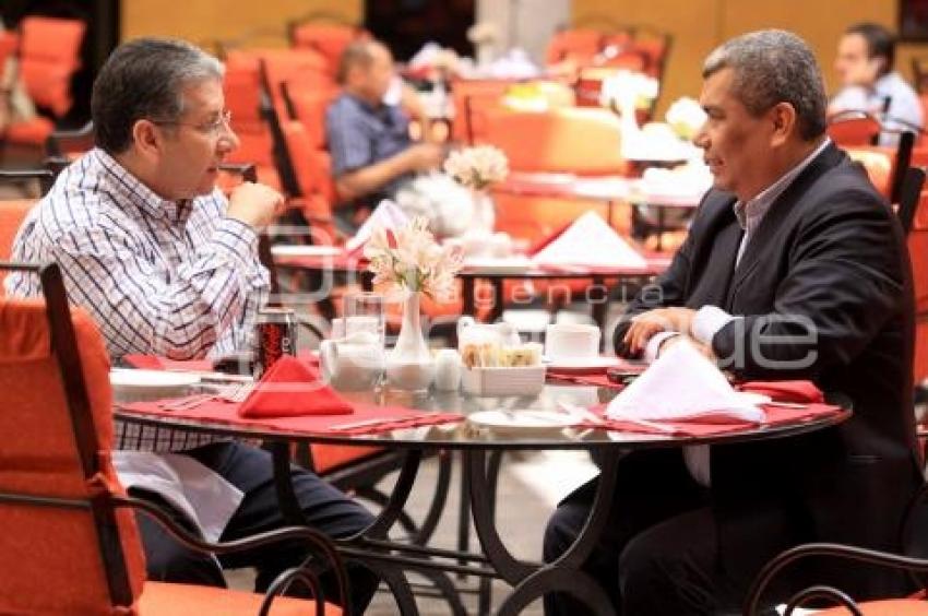 DOGER Y ZAVALA