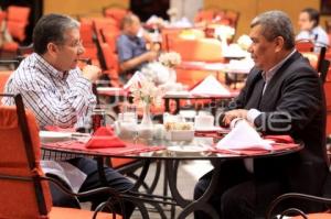 DOGER Y ZAVALA