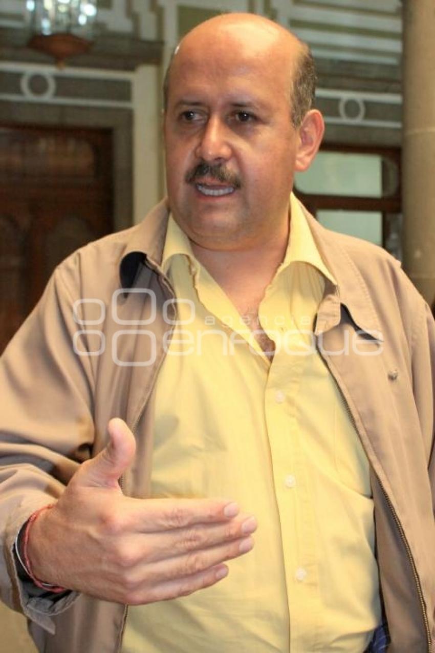 ALEJANDRO LANDERO