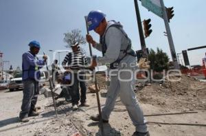 SUPERVISAN OBRAS METROBÚS