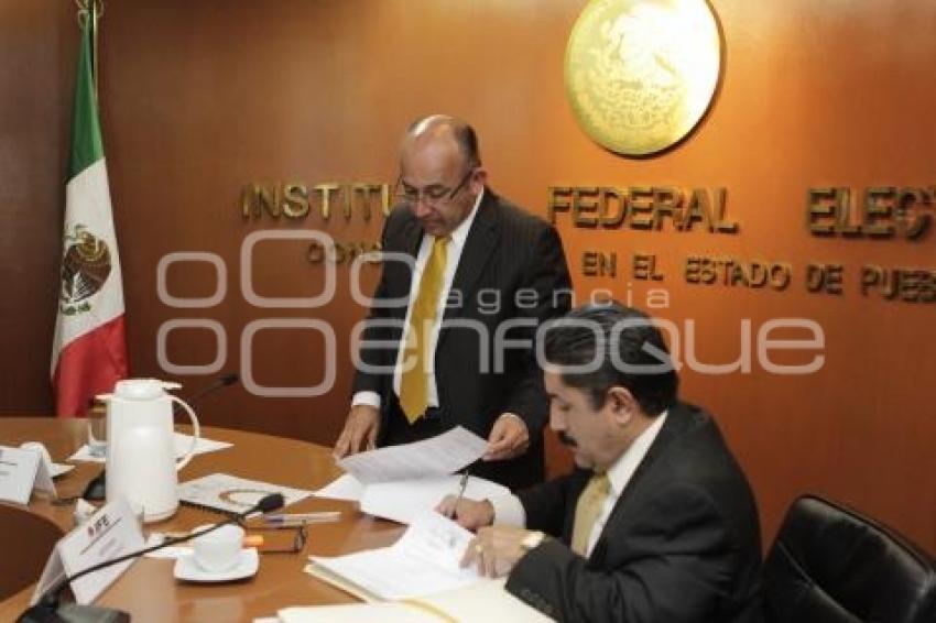 SESIÓN IFE