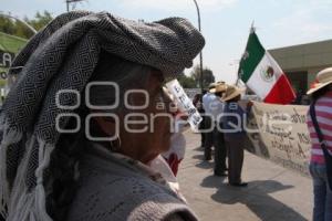 SE MANIFIESTAN FRETE A CFE POR GASODUCTO Y TORRES DE ALTA TENSIÓN