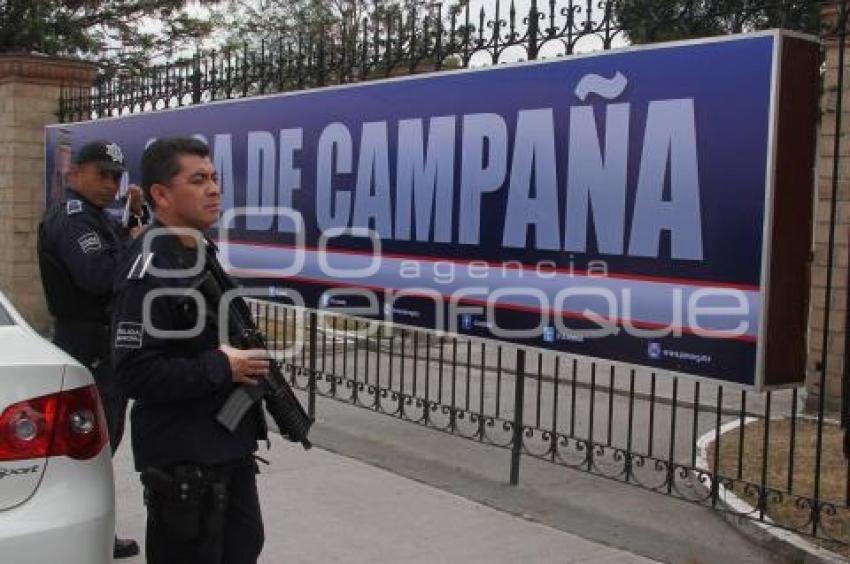 JAVIER LOZANO INAUGURA CASA DE CAMPAÑA