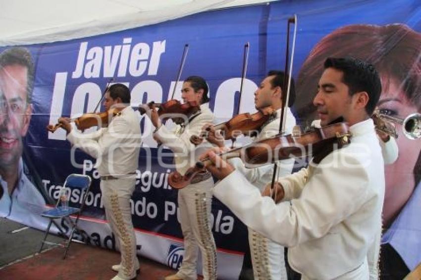 JAVIER LOZANO INAUGURA CASA DE CAMPAÑA