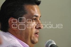 GUSTAVO ARIZA