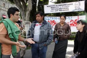 RECOLECTAN FIRMAS EN RECHAZO AL ART. 24