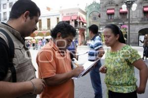 RECOLECTAN FIRMAS EN RECHAZO AL ART. 24