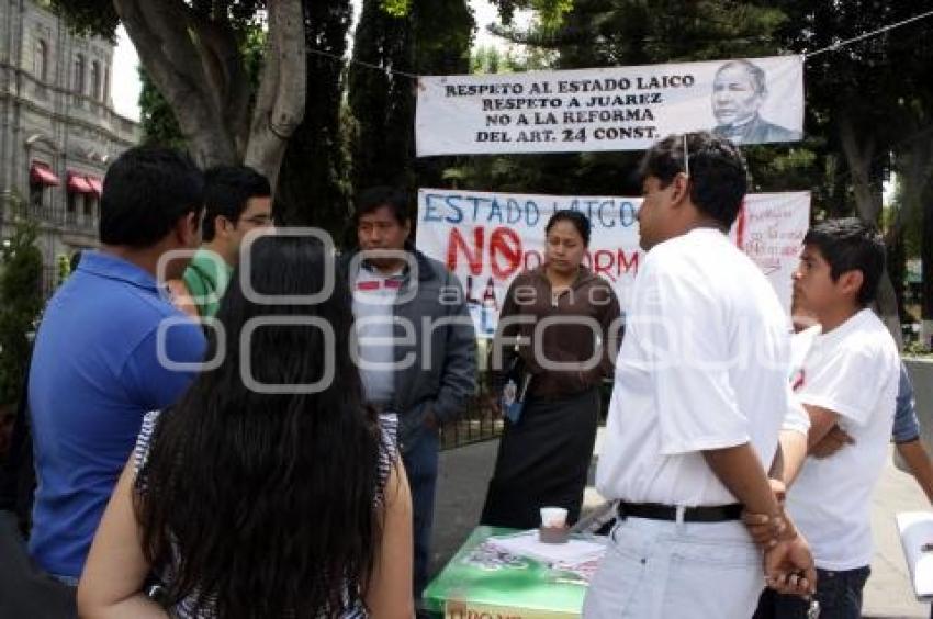 RECOLECTAN FIRMAS EN RECHAZO AL ART. 24