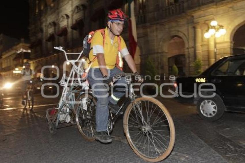 BICICLETA BLANCA