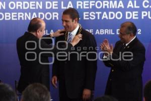 RECIBE MORENO VALLE RECONOCIMIENTO DE LA ACADEMIA NACIONAL