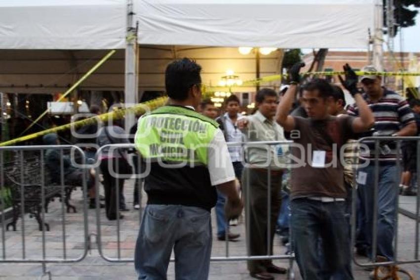 CAE PANTALLA DE ESCENARIO DEL FESTIVAL INTERNACIONAL EN EL ZÓCALO