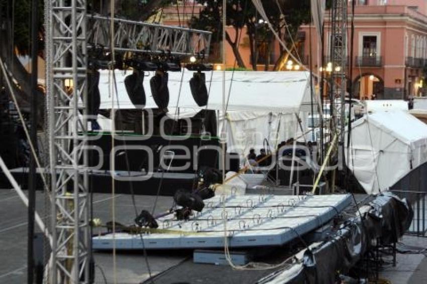 CAE PANTALLA DE ESCENARIO DEL FESTIVAL INTERNACIONAL EN EL ZÓCALO