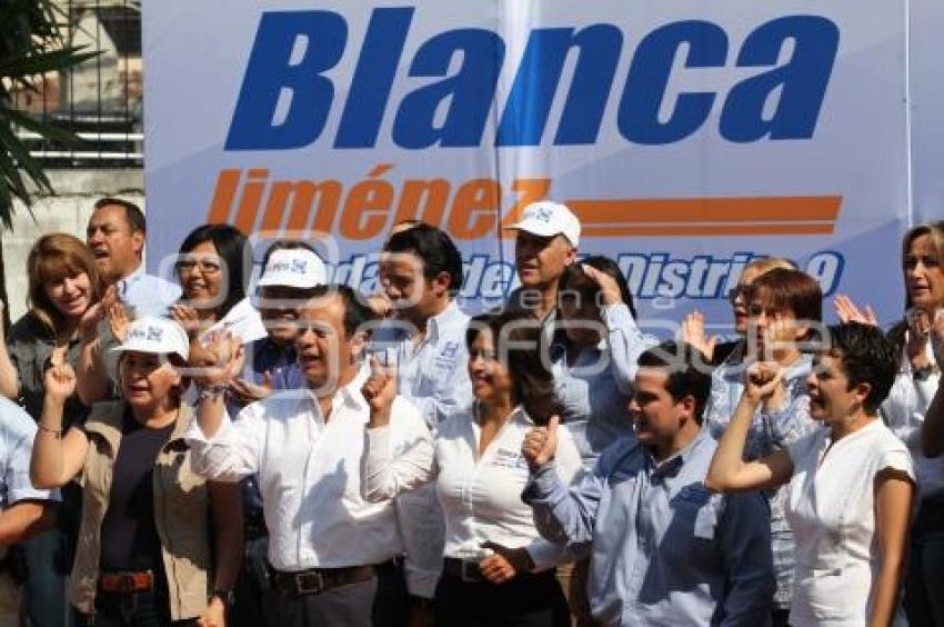 INAUGURA BLANCA JIMÉNEZ CASA DE CAMPAÑA