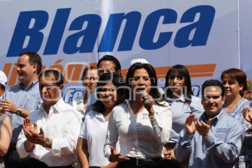 INAUGURA BLANCA JIMÉNEZ CASA DE CAMPAÑA