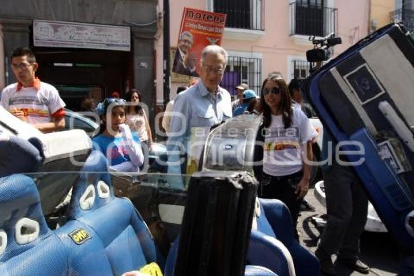 MANUEL BARTTLET SE REÚNE CON JÓVENES