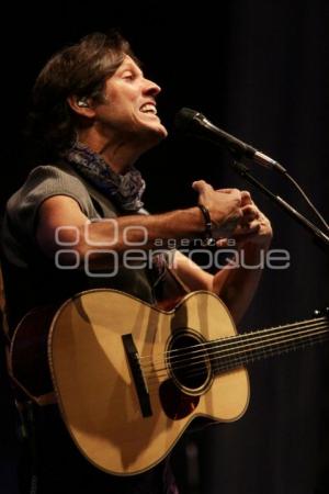 HERNALDO ZÚÑIGA EN EL ZÓCALO