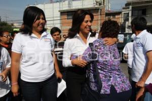 INAUGURA BLANCA JIMÉNEZ CASA DE CAMPAÑA