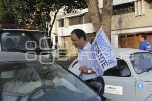 PAN REPARTE VOLANTES