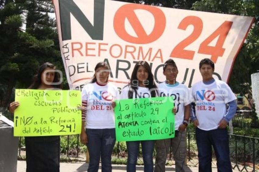 SE MANIFIESTAN EN CONTRA ART. 24