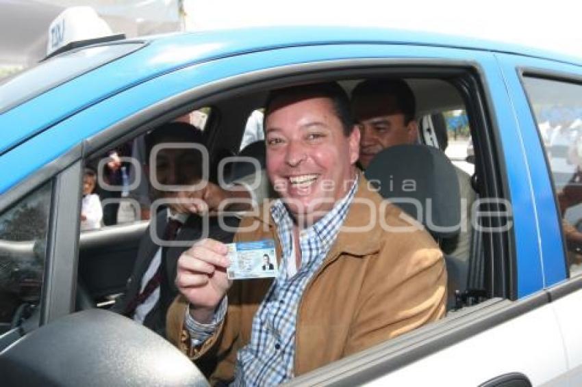 ENTREGA TAXIS POR MOTO TAXIS