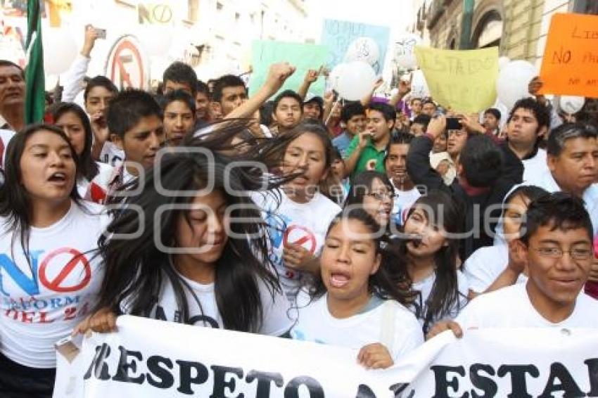 MANIFESTACIÓN EN CONTRA ART. 24 EN CONGRESO