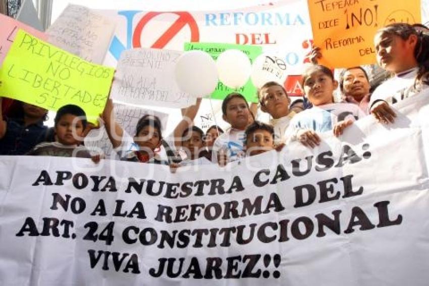 MANIFESTACIÓN EN CONTRA ART. 24 EN CONGRESO