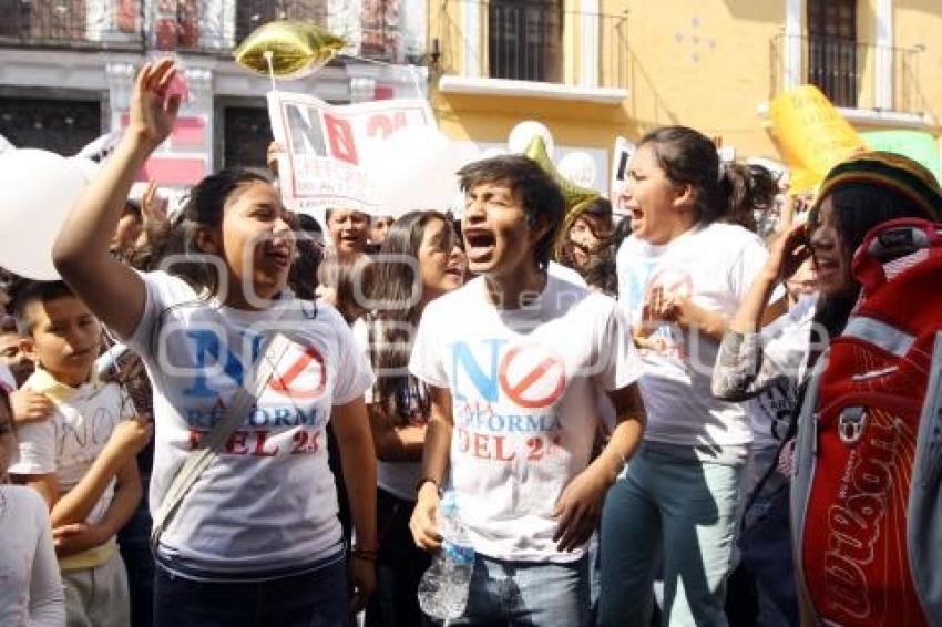 MANIFESTACIÓN EN CONTRA ART. 24 EN CONGRESO