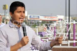 INAUGURAN GIMNASIO MPAL EN COL. SNTE