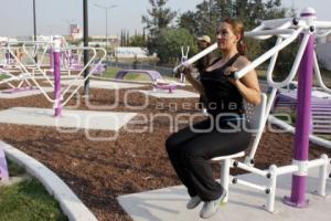 INAUGURAN GIMNASIO MPAL EN COL. SNTE