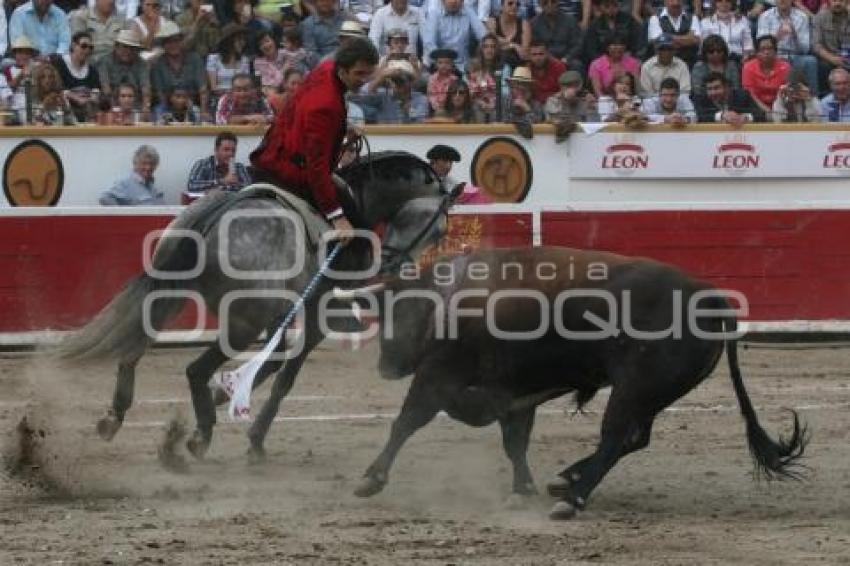 PABLO HERMOSO DE MENDOZA