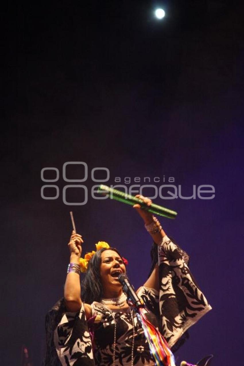 LILA DOWNS