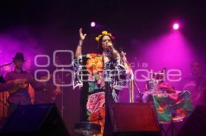 LILA DOWNS