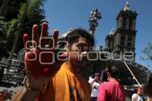 MANIFESTACIÓN CONTRA LA TAUROMÁQUIA