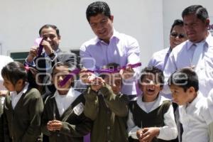 EDUARDO RIVERA ENTREGÓ DESAYUNADOR