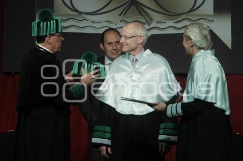 UPAEP . HONORIS CAUSA . PORTER