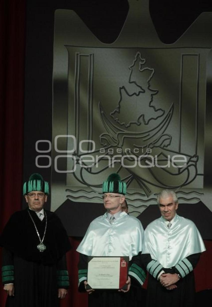 UPAEP . HONORIS CAUSA . PORTER