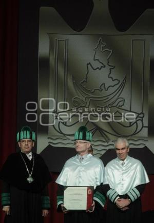 UPAEP . HONORIS CAUSA . PORTER