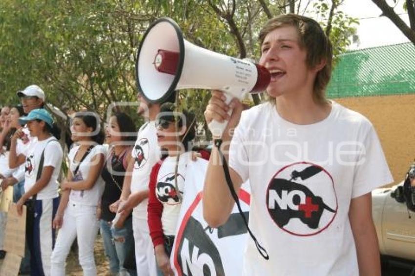 MANIFESTACIÓN COTRA LAS CORRIDAS DE TOROS