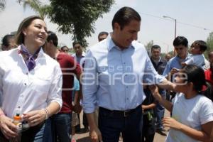 MORENO VALLE ENTREGA JUGUETES A NIÑOS