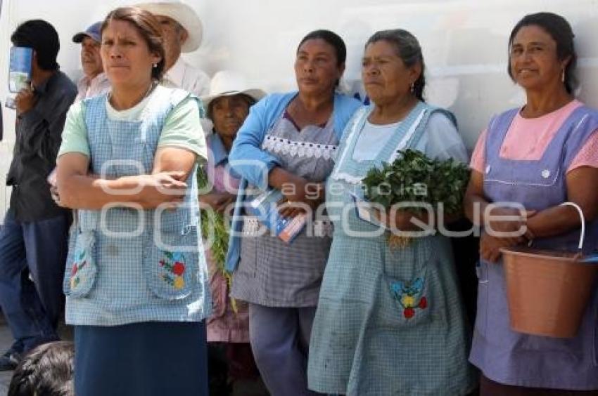 MANZANILLA VISITA SANTIAGO XALITZINTLA