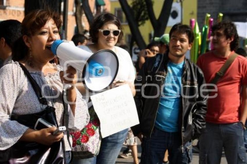 MANIFESTACIÓN POR LA MUERTE DE REGINA MARTÍNEZ