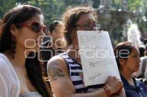 MANIFESTACIÓN POR LA MUERTE DE REGINA MARTÍNEZ