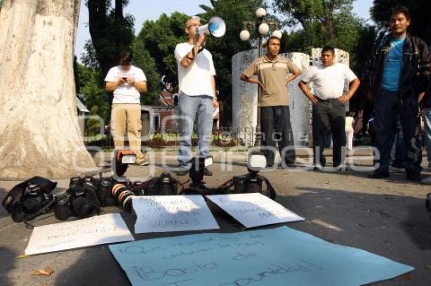 MANIFESTACIÓN POR LA MUERTE DE REGINA MARTÍNEZ