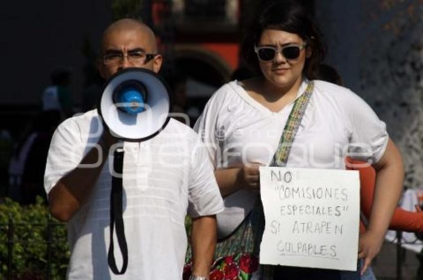 MANIFESTACIÓN POR LA MUERTE DE REGINA MARTÍNEZ