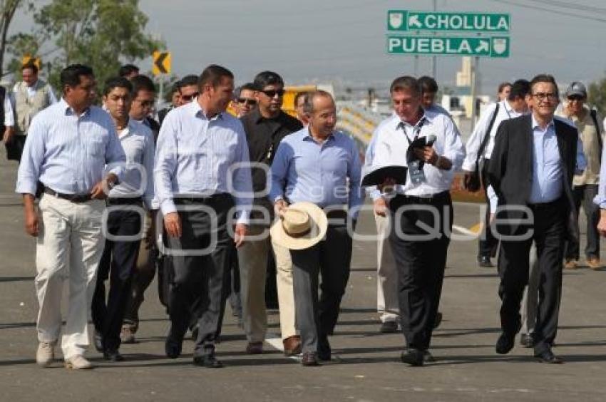 VISITA PRESIDENCIAL . FESTEJOS 5 DE MAYO . PUENTE UDLA