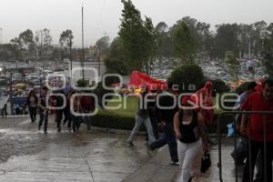 LLUVIA EN EL ESTADIO CUAUHTÉMOC